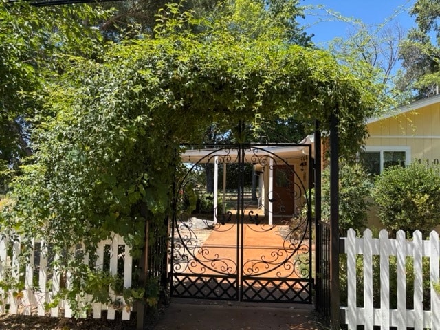 1100 Pear Ridge Rd in Placerville, CA - Building Photo - Building Photo
