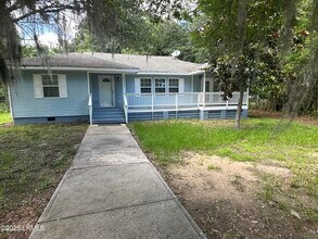 2207 Morris St in Beaufort, SC - Building Photo - Building Photo
