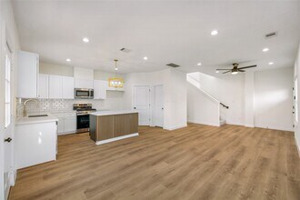 6417 Eastland St in Houston, TX - Building Photo - Building Photo