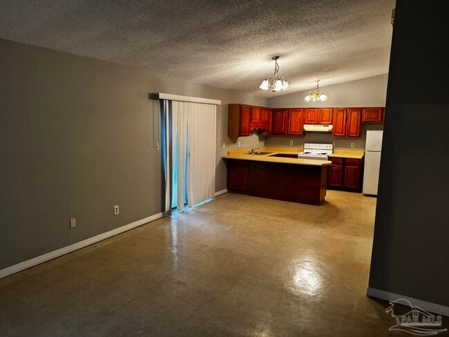 8210 Kipling St in Pensacola, FL - Building Photo - Building Photo