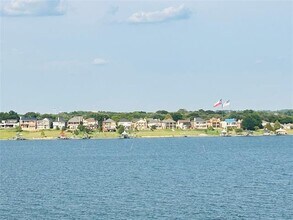 2204 Fairwater Mews in Rowlett, TX - Building Photo - Building Photo