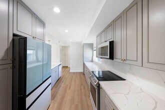 1901 Burnt Mill Rd in Tustin, CA - Building Photo - Building Photo