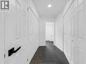 2432 Front Rd in Windsor, ON - Building Photo - Building Photo