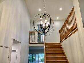 1344 Corte de Primavera in Thousand Oaks, CA - Building Photo - Building Photo