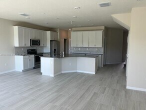 2112 Appleton Cir S in Oakland Park, FL - Building Photo - Building Photo