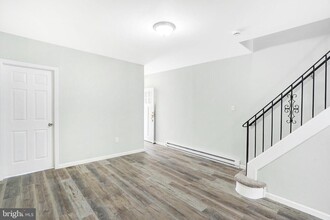 565 Line St in Camden, NJ - Building Photo - Building Photo