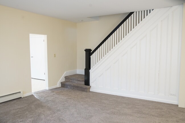 226 Crane St, Unit 2 in Scranton, PA - Foto de edificio - Building Photo