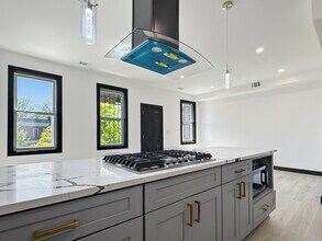 2325 Reisterstown Rd in Baltimore, MD - Building Photo - Building Photo