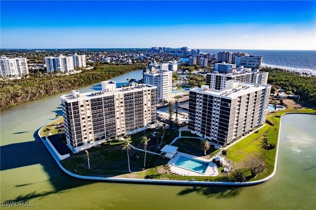 property at 17 Bluebill Ave
