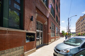 Westgate Center in Chicago, IL - Foto de edificio - Other