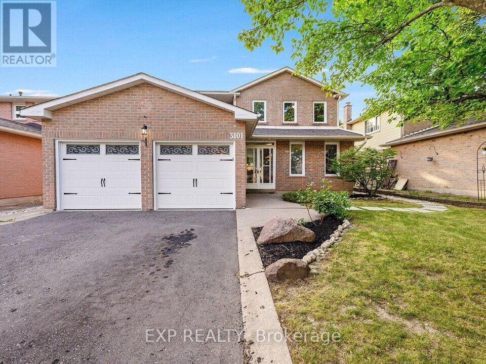 3101 Tours Rd in Mississauga, ON - Building Photo