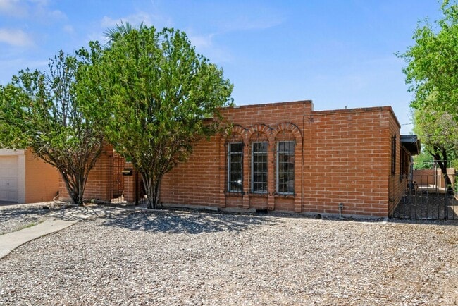 2930 E 1st St in Tucson, AZ - Building Photo - Building Photo