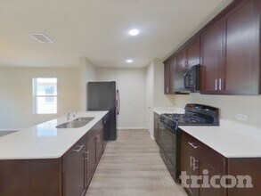 337 Falling Star Dr in Haslet, TX - Building Photo - Building Photo