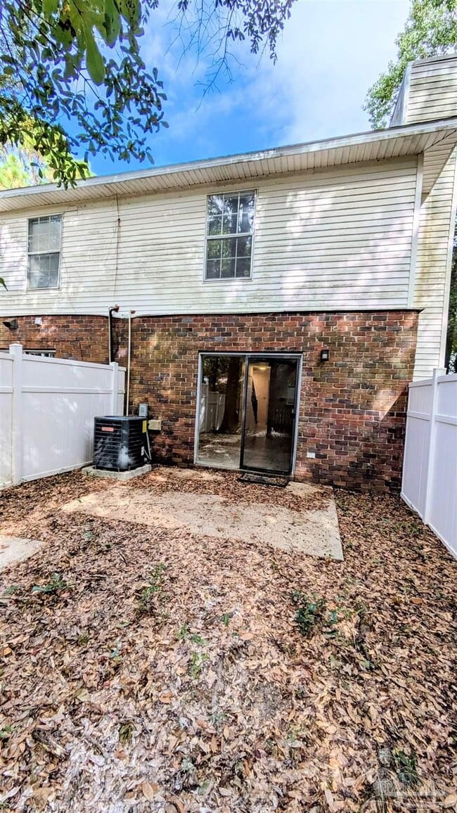 3041 Belle Meade Dr in Pensacola, FL - Building Photo - Building Photo
