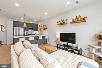 662 Glick Ct NW in Washington, DC - Building Photo - Building Photo