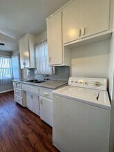 4640 E 4th St, Unit 4640 in Long Beach, CA - Building Photo - Building Photo