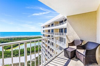 440 Seaview Ct in Marco Island, FL - Building Photo - Building Photo