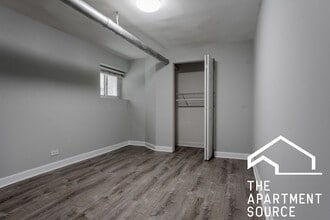 5043 N Damen Ave, Unit GE in Chicago, IL - Building Photo - Building Photo