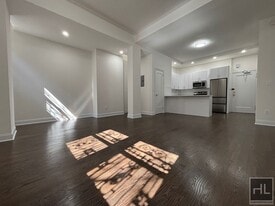 WEST 68 STREET, Unit 1E in New York, NY - Building Photo