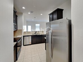 6292 Begonia in New Braunfels, TX - Building Photo - Building Photo