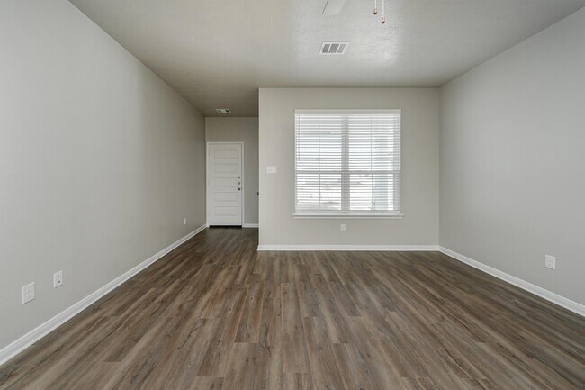 1147 Trellis Pass in Brenham, TX - Building Photo - Building Photo