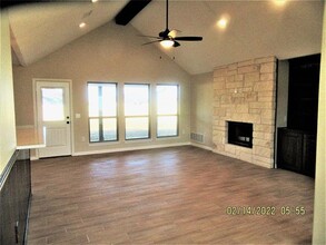 803 Mary Lee Ln in Collinsville, TX - Building Photo - Building Photo