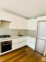 East 44th Street in New York, NY - Building Photo