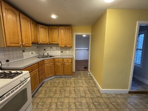 16 Flagg St, Unit #1 in Woburn, MA - Building Photo - Building Photo