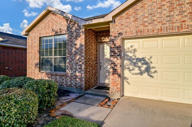 15406 Key Crest Ln in Cypress, TX - Building Photo - Building Photo