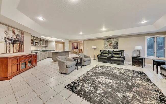 property at 825 E Capitol Blvd