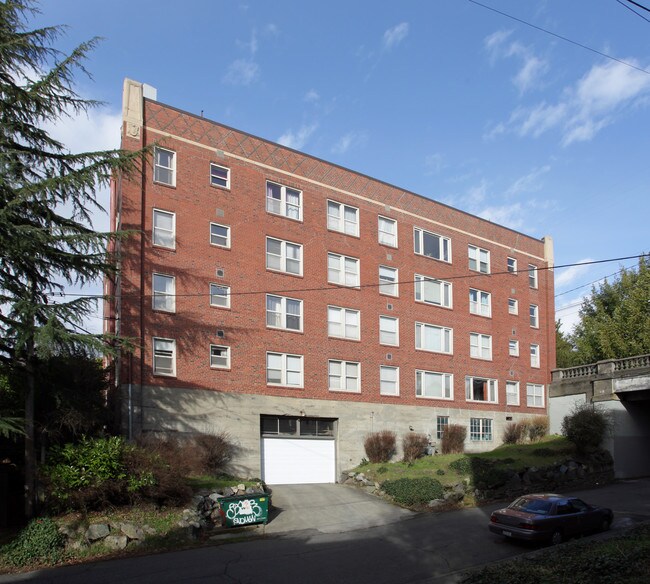 5705 Phinney Ave N in Seattle, WA - Foto de edificio - Building Photo