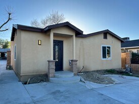 2525 N Sierra Way in San Bernardino, CA - Building Photo