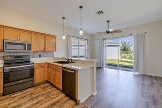 2536 Bella Vista Cir in Vero Beach, FL - Building Photo - Building Photo