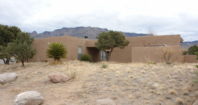 788 Tramway Pl NE in Albuquerque, NM - Foto de edificio - Building Photo