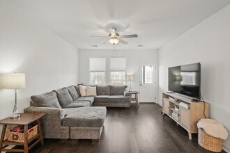 140 Lemonball Dr in Buda, TX - Building Photo - Building Photo