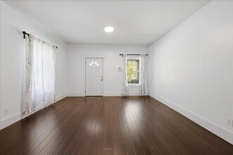 1613 Nowland Ave in Indianapolis, IN - Building Photo - Building Photo