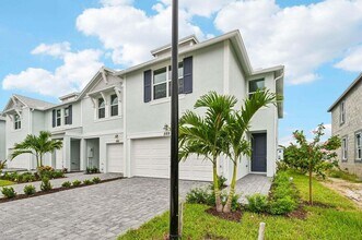 569 Salisbury Cir in Fort Pierce, FL - Building Photo - Building Photo