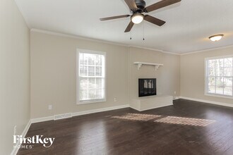 10601 Parlor Rd in Charlotte, NC - Building Photo - Building Photo