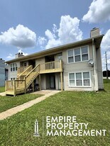 2422 Wynterhall Rd SE in Huntsville, AL - Building Photo