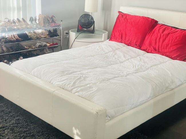 637 S Fairfax Ave in Los Angeles, CA - Building Photo - Building Photo