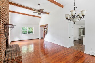 110 E Bartlett Rd in Middle Island, NY - Building Photo - Building Photo