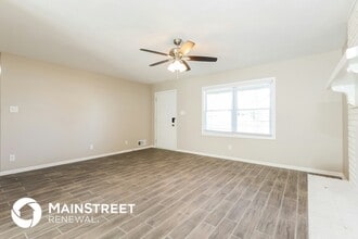 219 Deerfield Dr in Jonesboro, GA - Foto de edificio - Building Photo