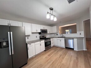 1518 White Oak Loop in Round Rock, TX - Building Photo - Building Photo
