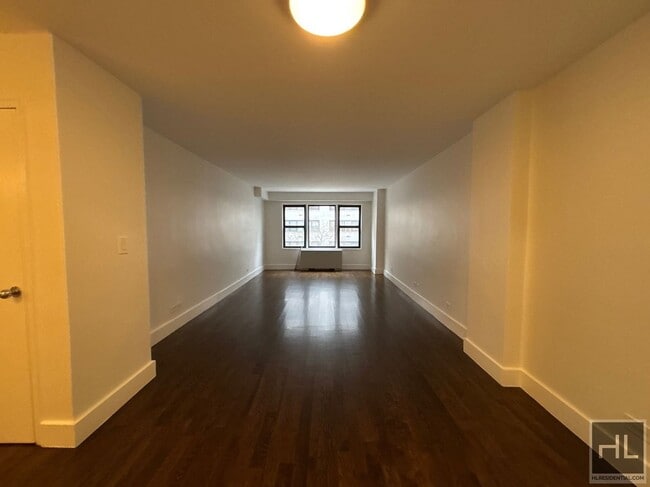 EAST 63 STREET, Unit 3G in New York, NY - Building Photo - Building Photo