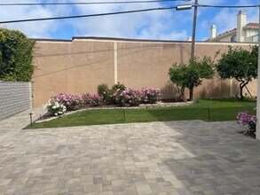 20360 Anza Ave, Unit 20 in Torrance, CA - Foto de edificio - Building Photo