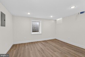 2046 E Huntingdon St in Philadelphia, PA - Building Photo - Building Photo