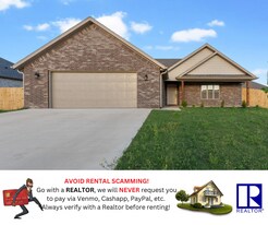 120 N Adler Ave in Farmington, AR - Building Photo