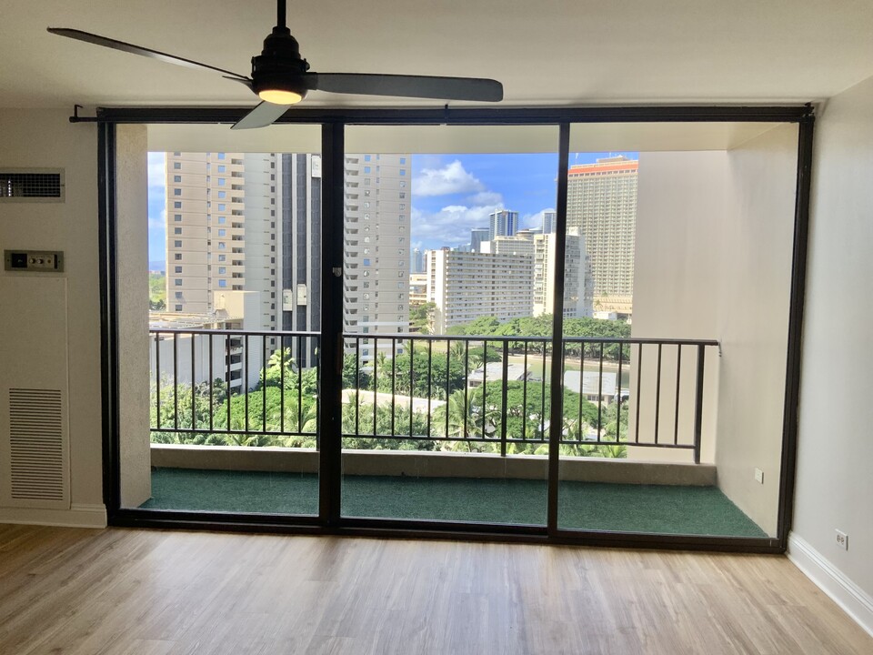 411 Hobron Ln, Unit 1108 in Honolulu, HI - Foto de edificio