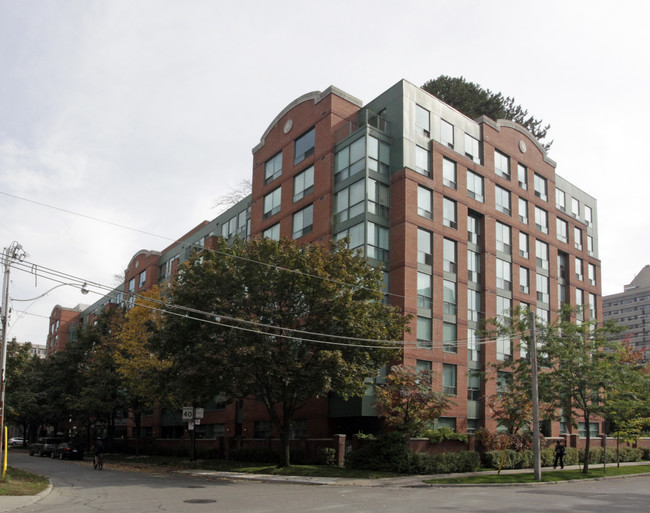 The Dunhill Club in Toronto, ON - Building Photo - Building Photo