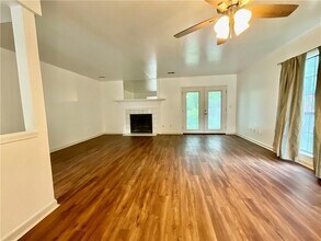 5073 Village Green Way in Alpharetta, GA - Building Photo - Building Photo